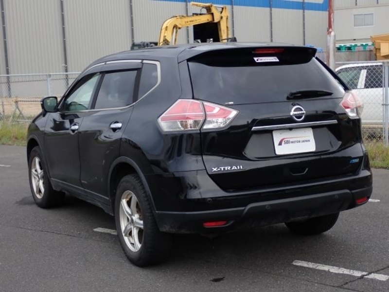X-TRAIL