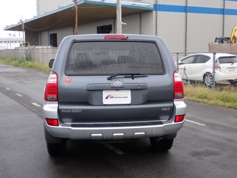 HILUX SURF