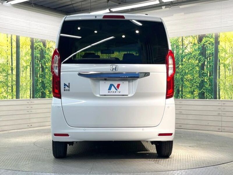 N BOX
