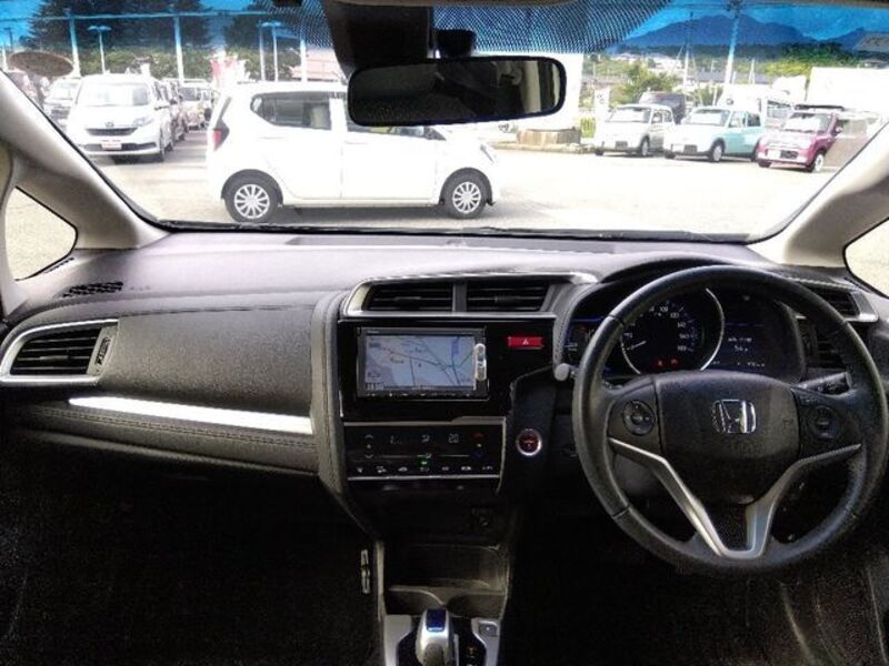 FIT HYBRID
