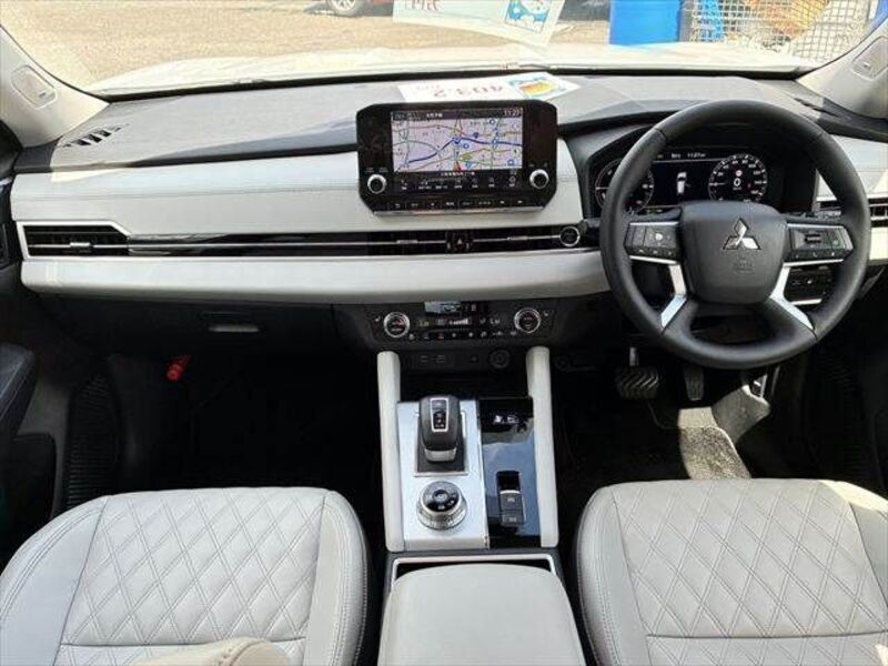 OUTLANDER PHEV