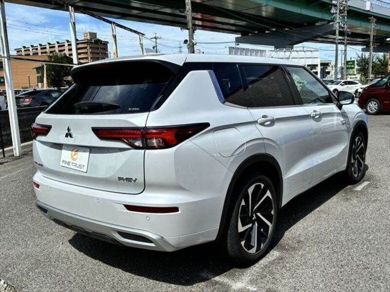 OUTLANDER PHEV