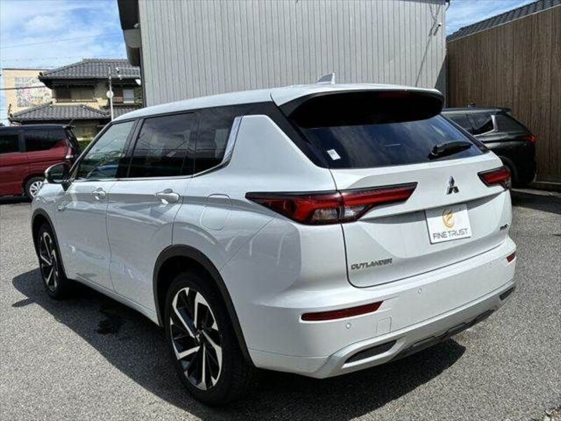 OUTLANDER PHEV