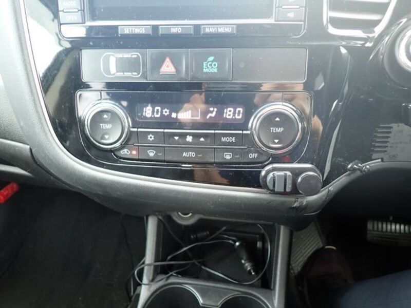 OUTLANDER PHEV