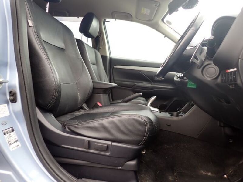 OUTLANDER PHEV