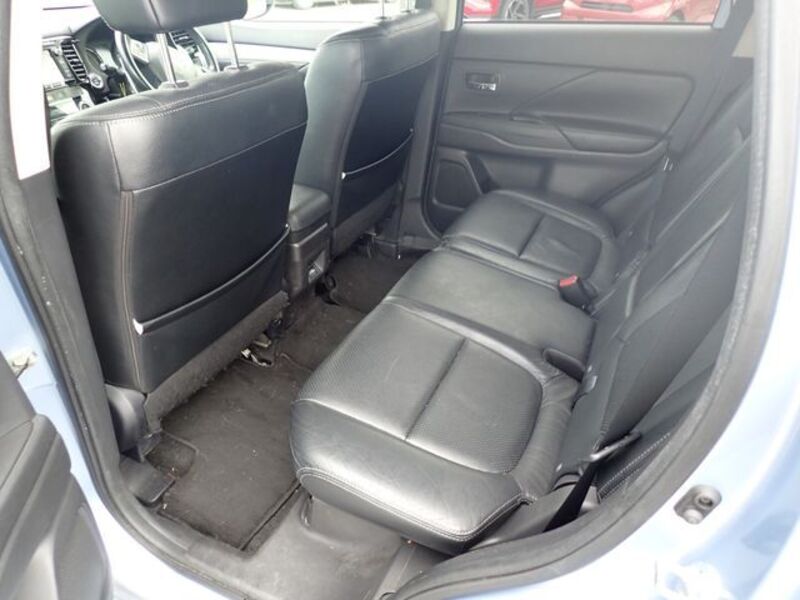 OUTLANDER PHEV
