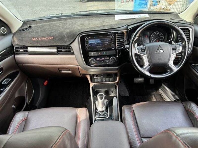 OUTLANDER PHEV