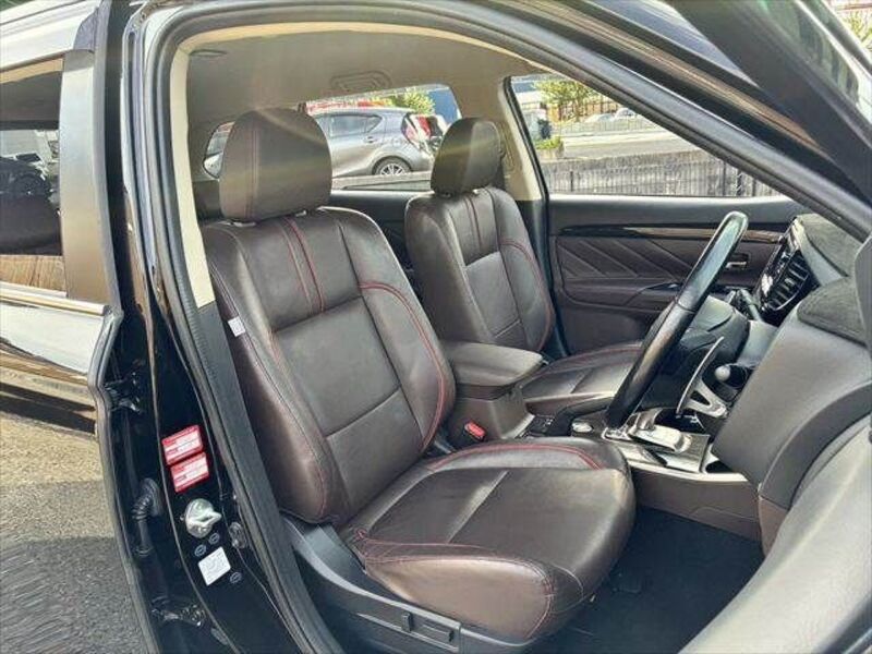 OUTLANDER PHEV
