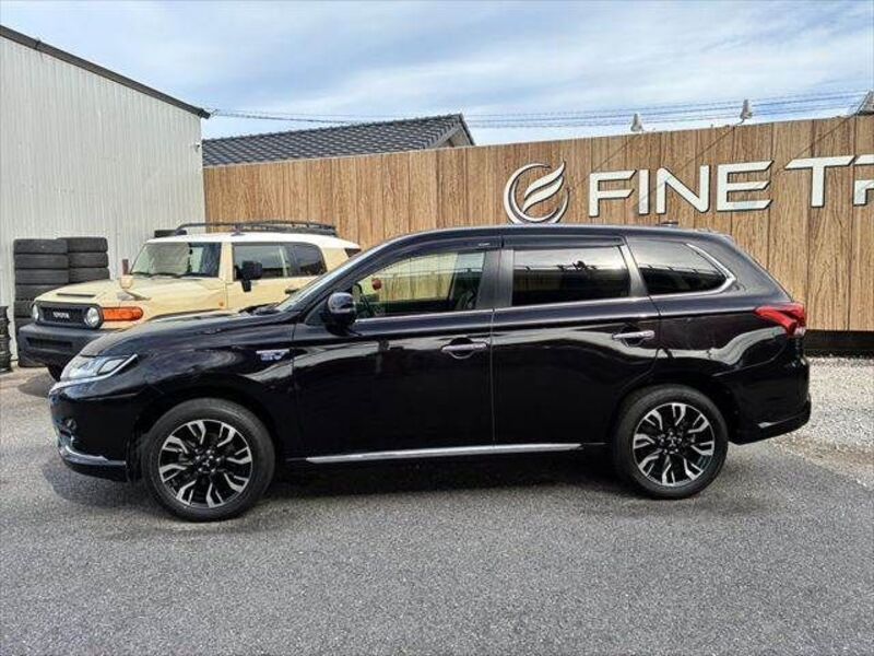 OUTLANDER PHEV