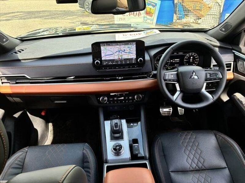OUTLANDER PHEV
