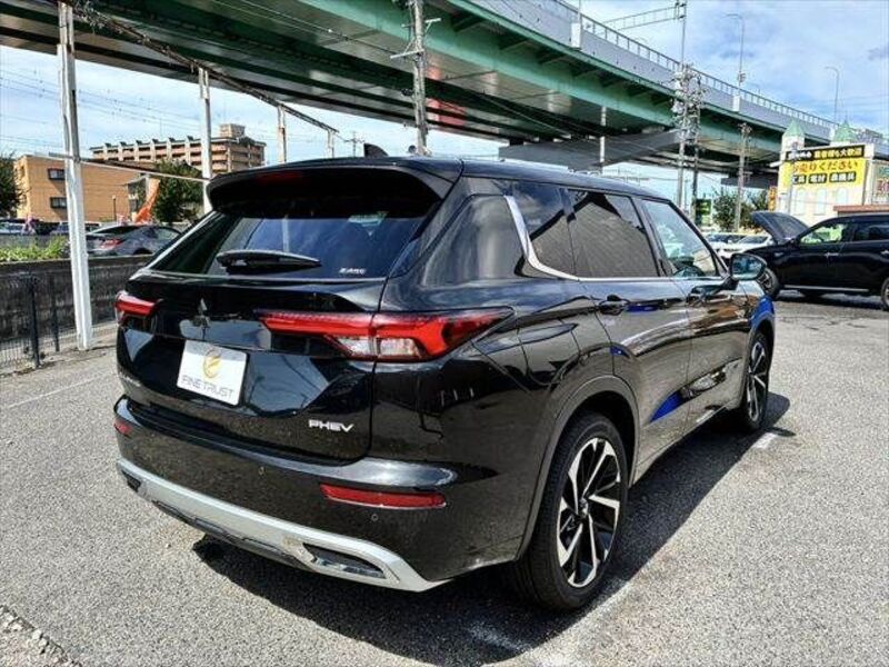 OUTLANDER PHEV