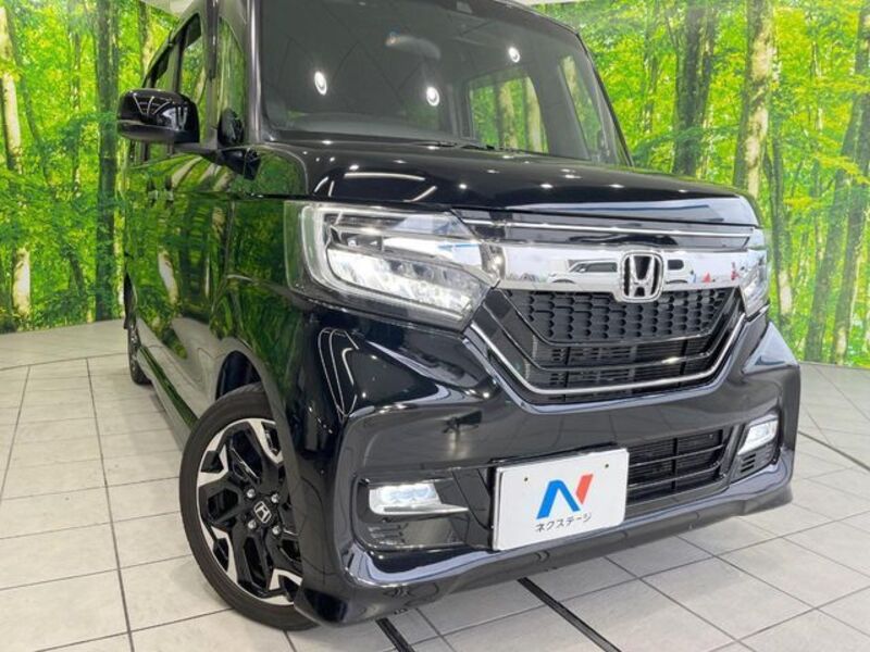 N BOX CUSTOM