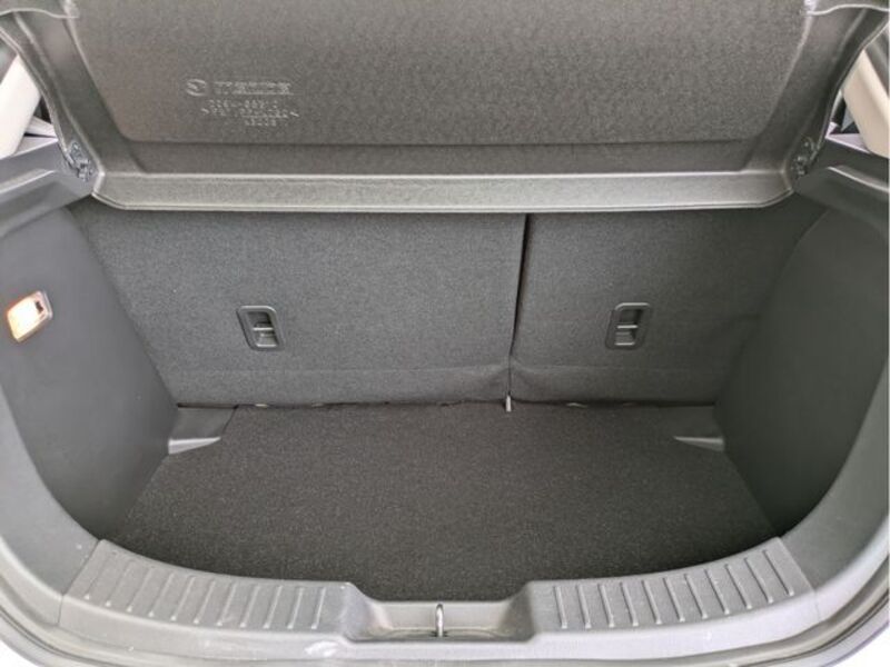 MAZDA2