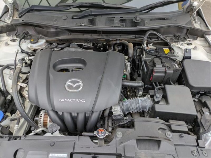 MAZDA2