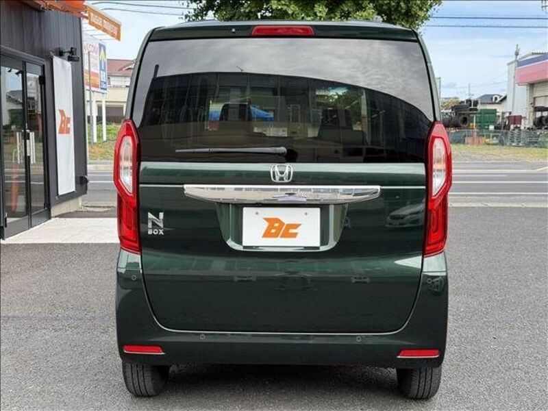 N BOX