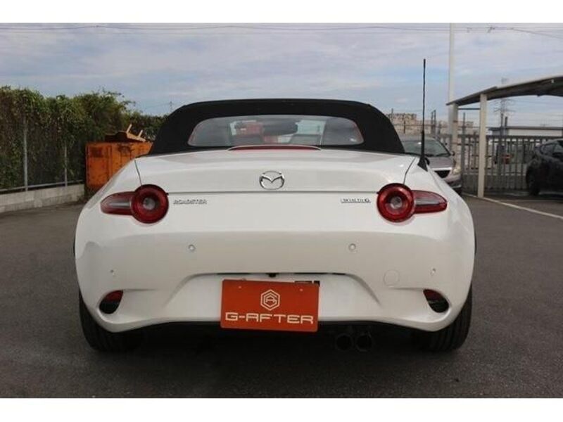 ROADSTER