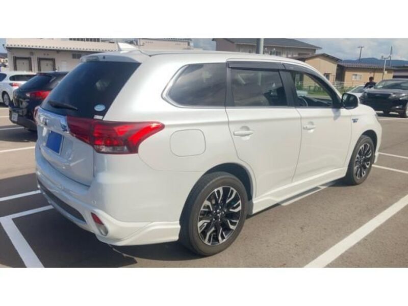 OUTLANDER PHEV