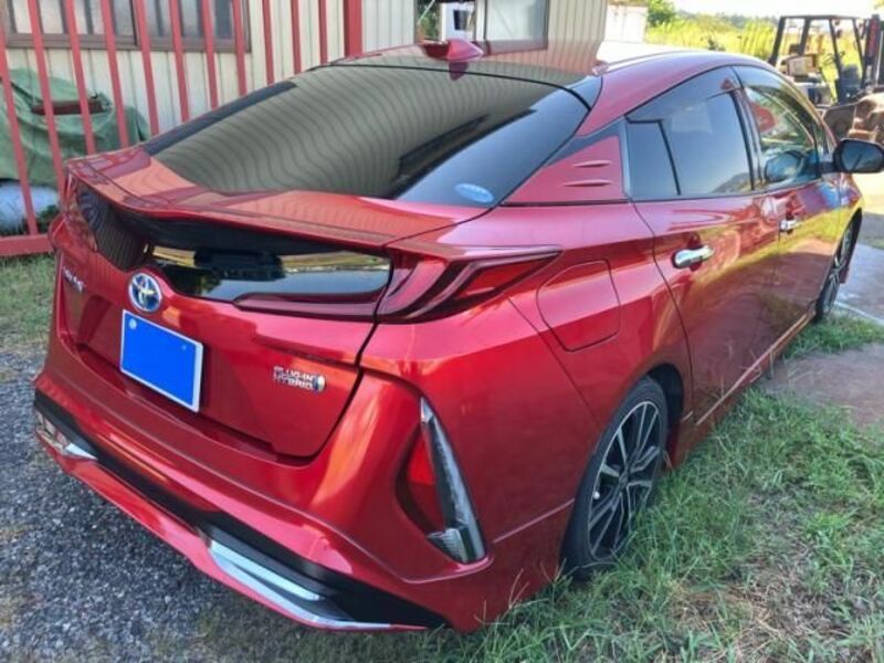 PRIUS PHV