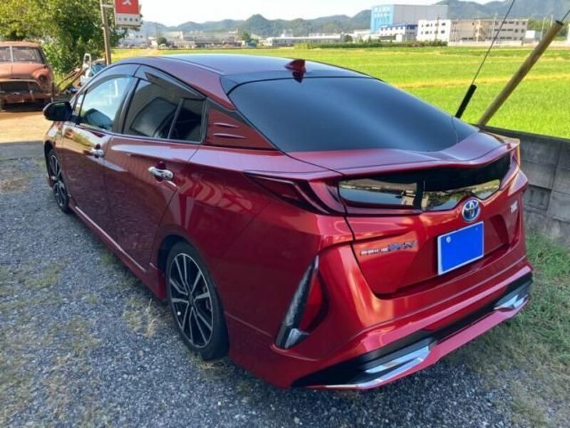 PRIUS PHV
