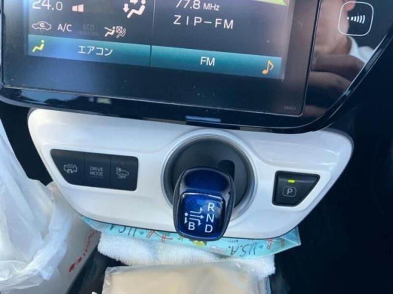 PRIUS PHV