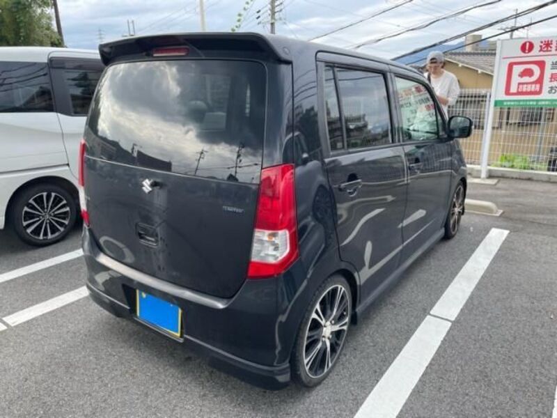 WAGON R