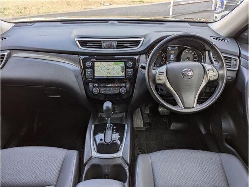 X-TRAIL