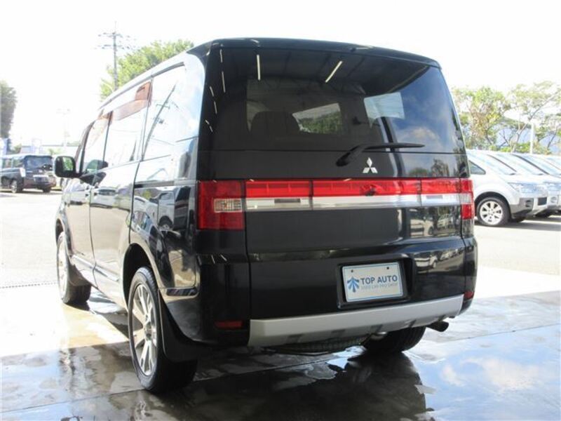 DELICA D5