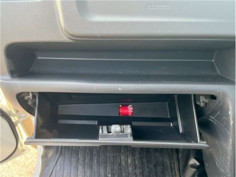 MINICAB TRUCK