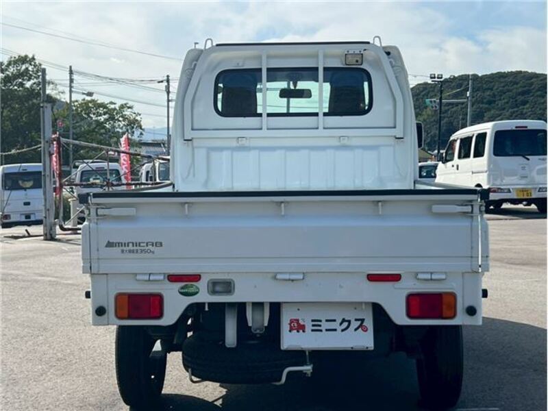 MINICAB TRUCK
