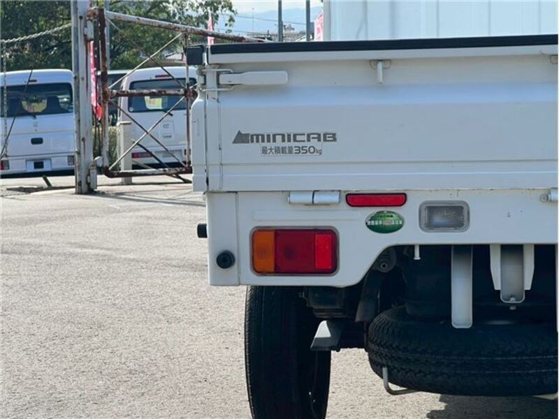 MINICAB TRUCK