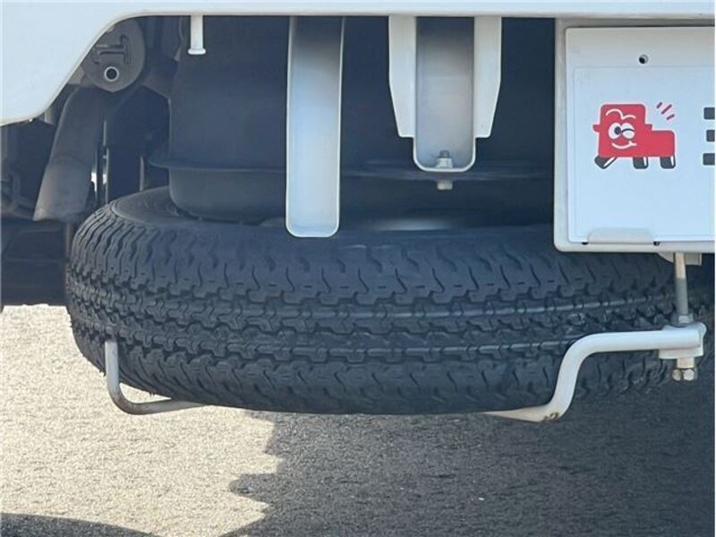 MINICAB TRUCK