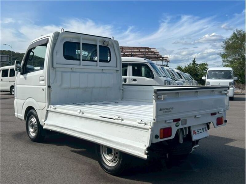 MINICAB TRUCK