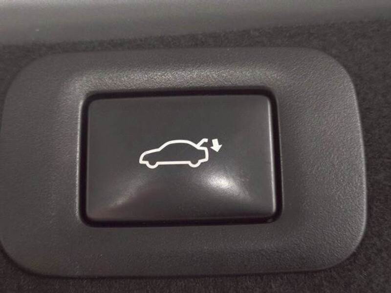 ES