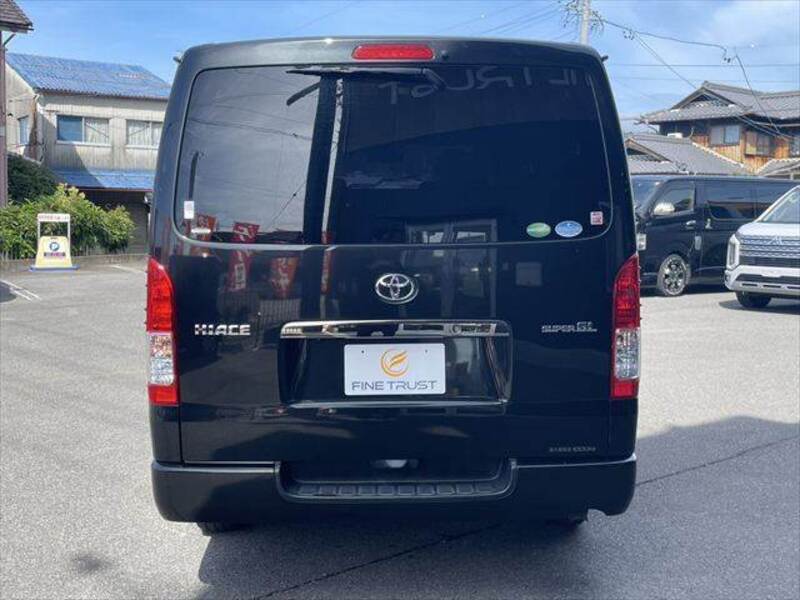 HIACE VAN
