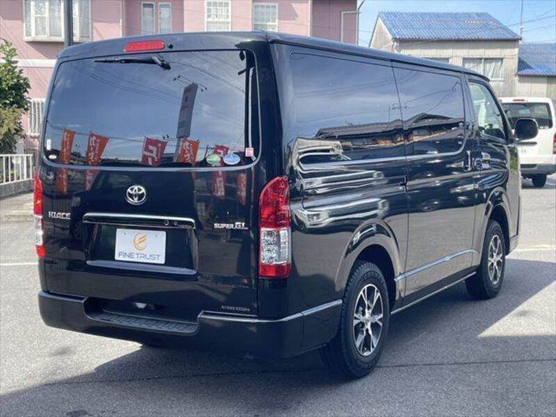 HIACE VAN
