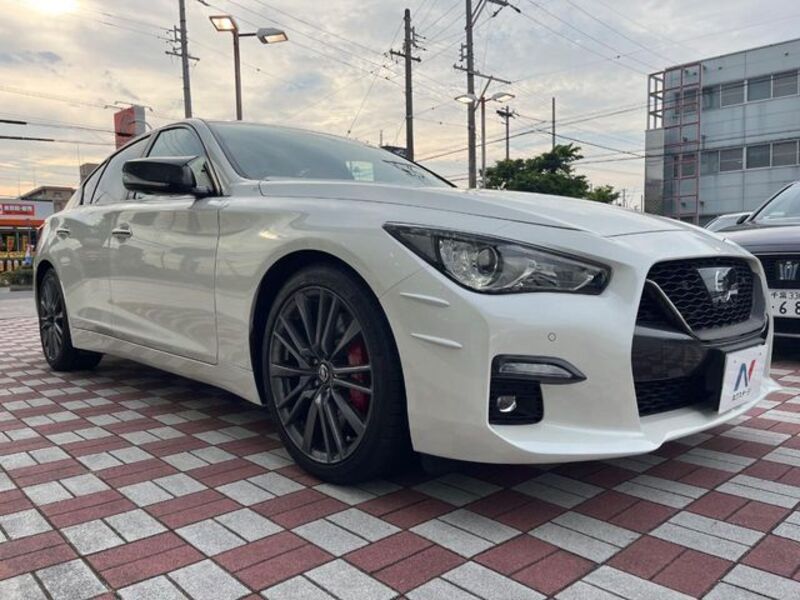 SKYLINE