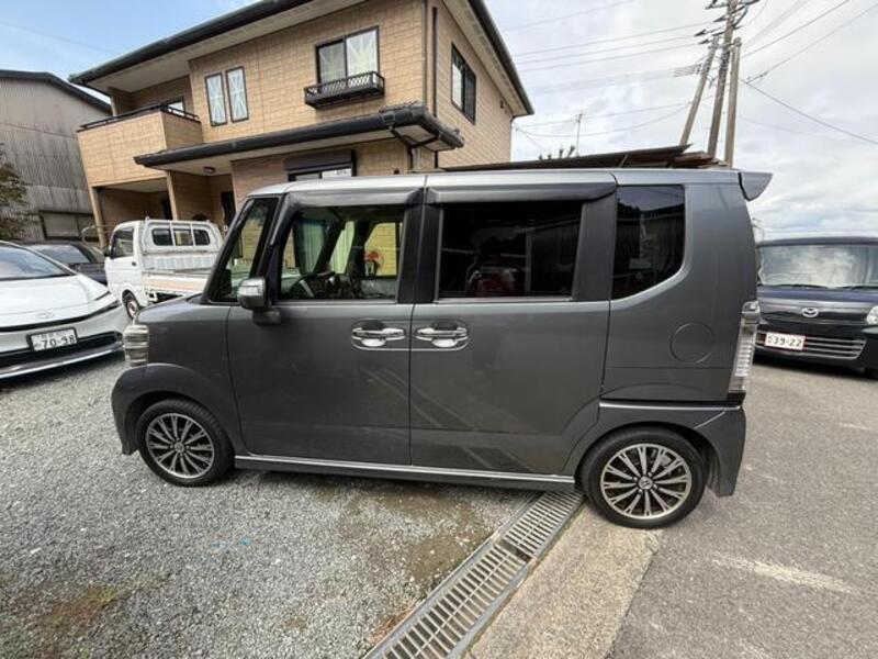 N BOX CUSTOM
