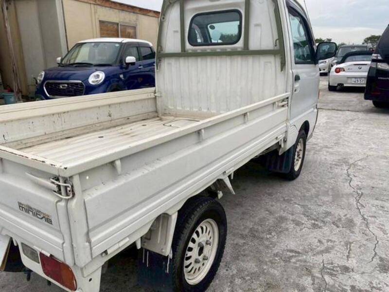 MINICAB TRUCK