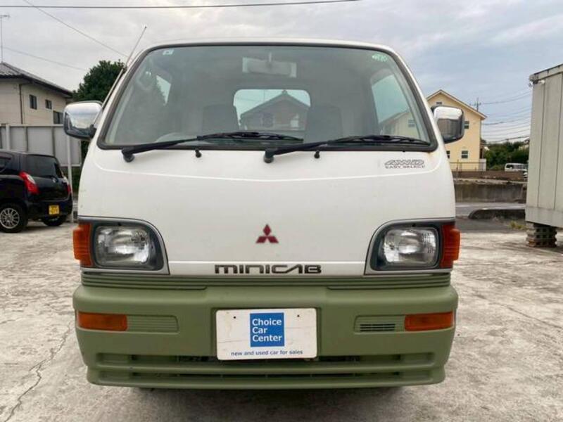 MINICAB TRUCK