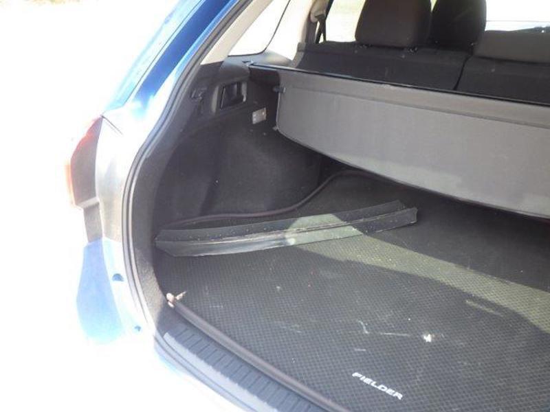 COROLLA FIELDER