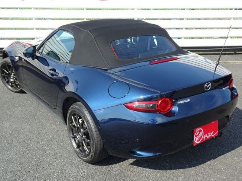 ROADSTER