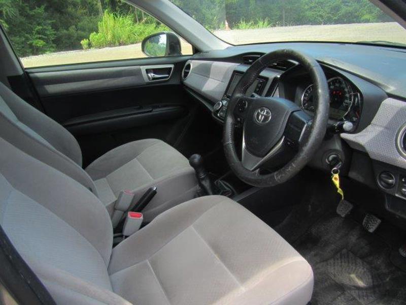 COROLLA AXIO