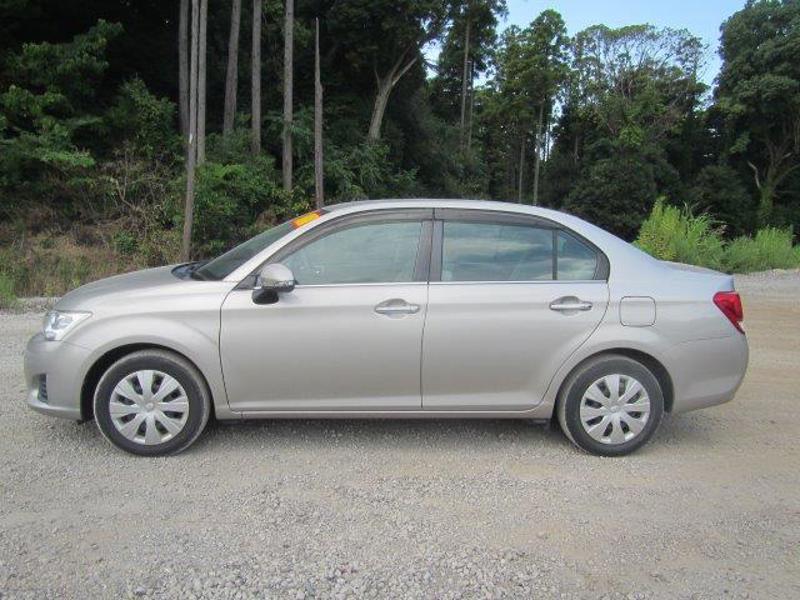 COROLLA AXIO