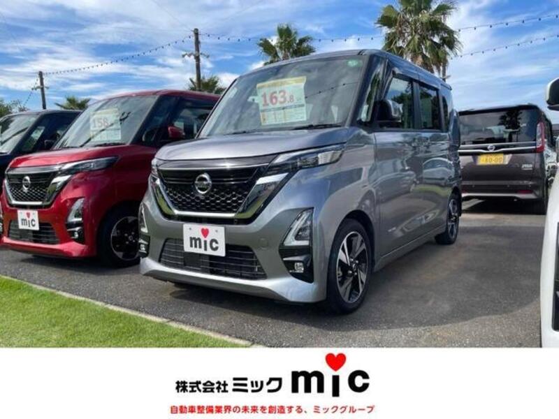 NISSAN ROOX