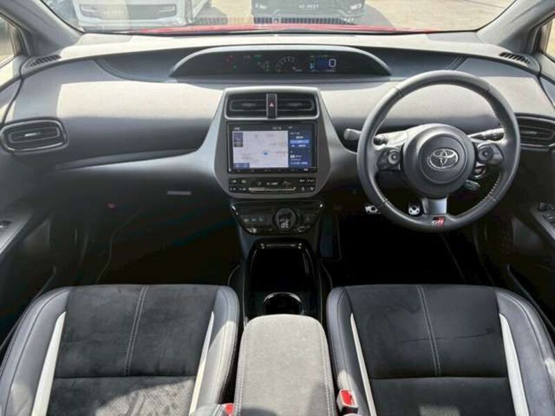 PRIUS PHV