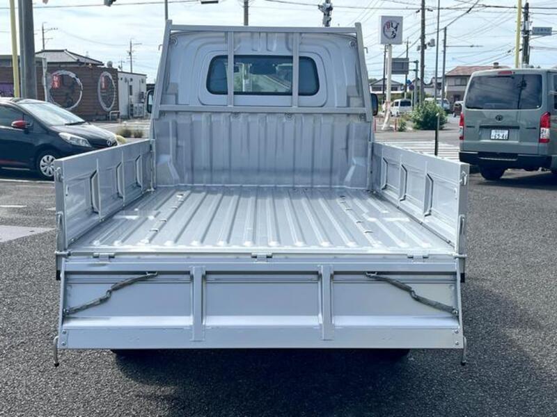TOWNACE TRUCK