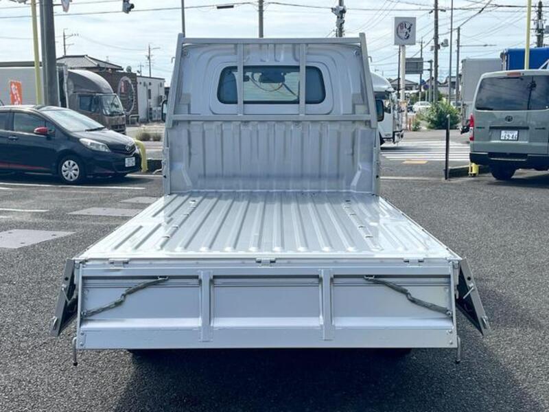 TOWNACE TRUCK