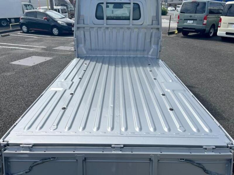 TOWNACE TRUCK