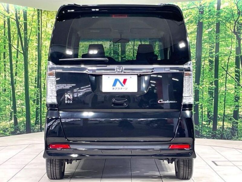 N BOX CUSTOM