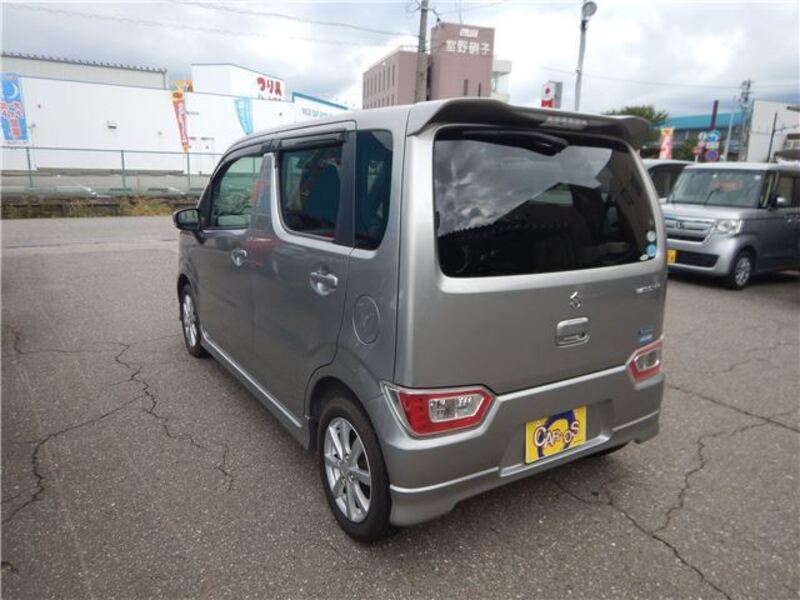 WAGON R